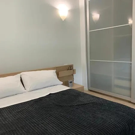 아파트 Pool House